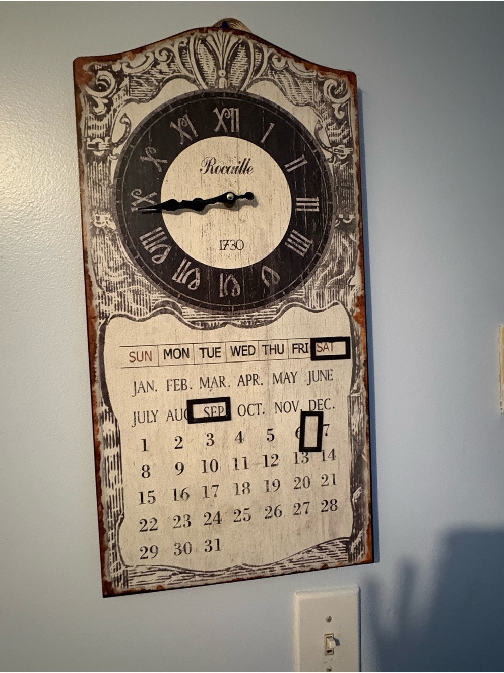 Vintage metal Wall Clock Calendar - Cream & Black